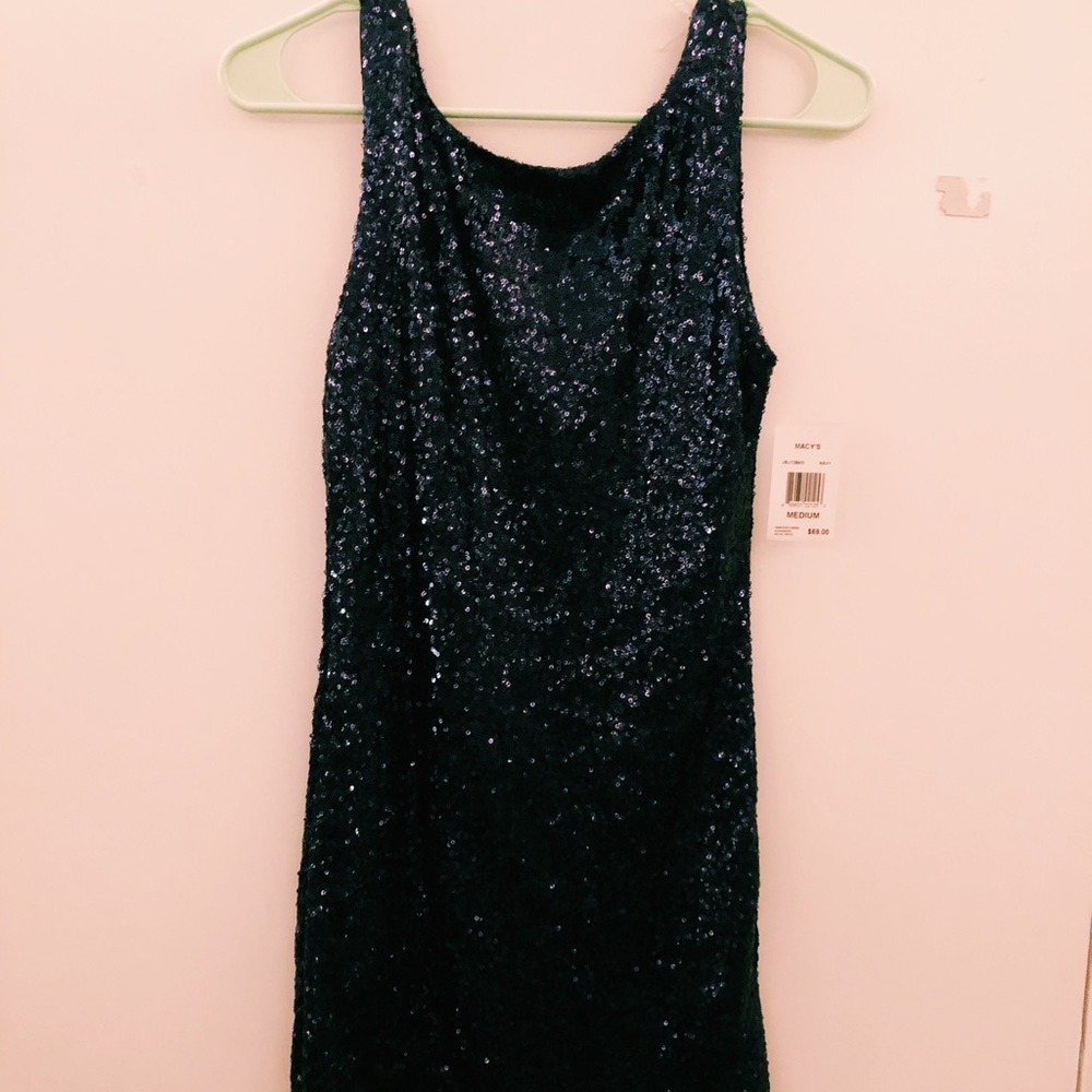 Sequined blue formal dress! 🦋